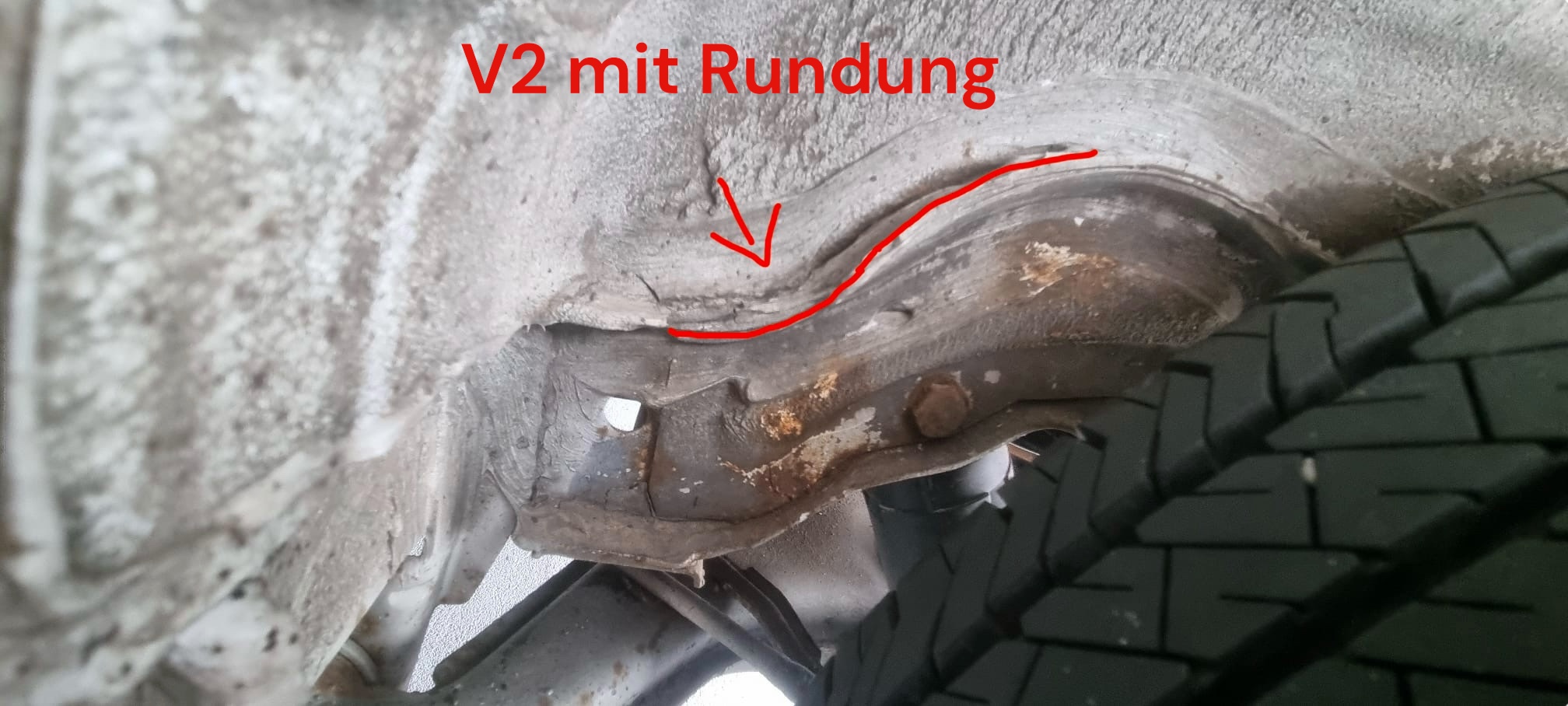VW T4 Verstärkungsbleche Stoßdämpfer Version 2 (geschwungen) für hinten links + rechts - Nachbau kein Originalteil VW T4 Verstärkungsbleche Stoßdämpfer Version 2 (geschwungen) für hinten links + rechts - Nachbau kein Originalteil