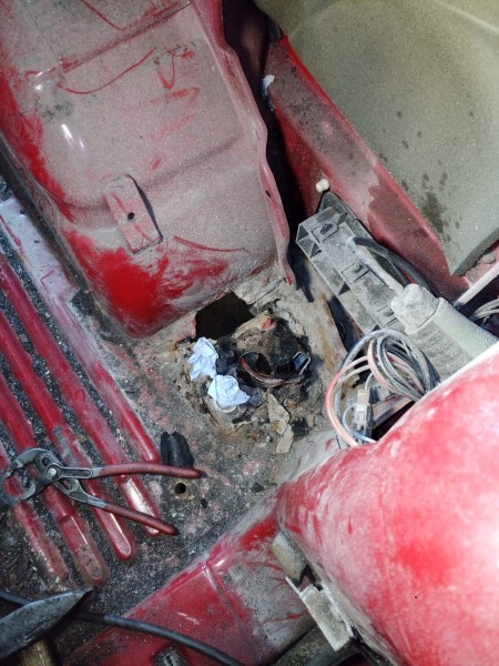 VW T4 Klimablech hinten rechts - Nachbau kein Originalteil VW T4 Klimablech hinten rechts - Nachbau kein Originalteil