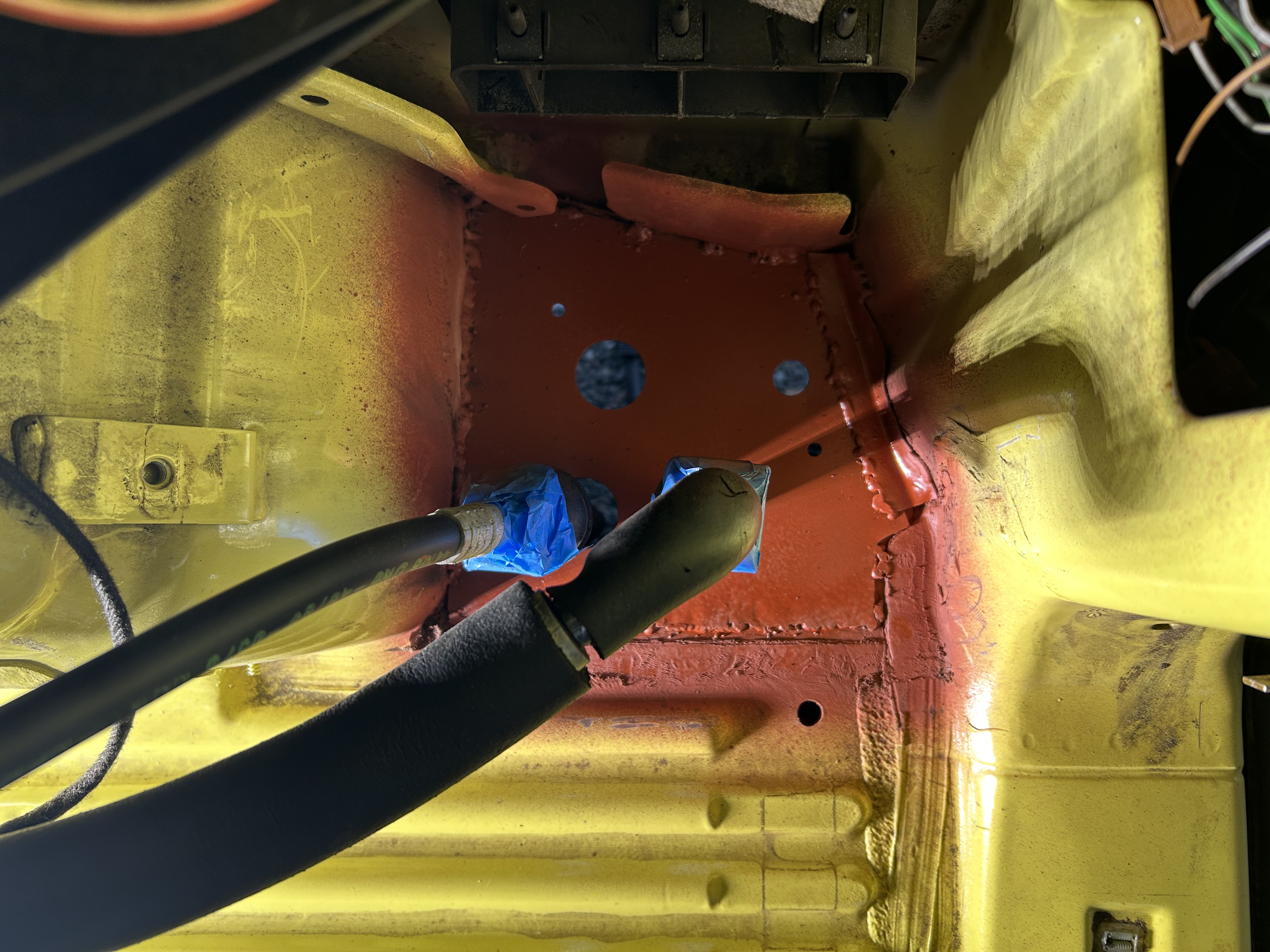 VW T4 Klimablech hinten rechts - Nachbau kein Originalteil VW T4 Klimablech hinten rechts - Nachbau kein Originalteil