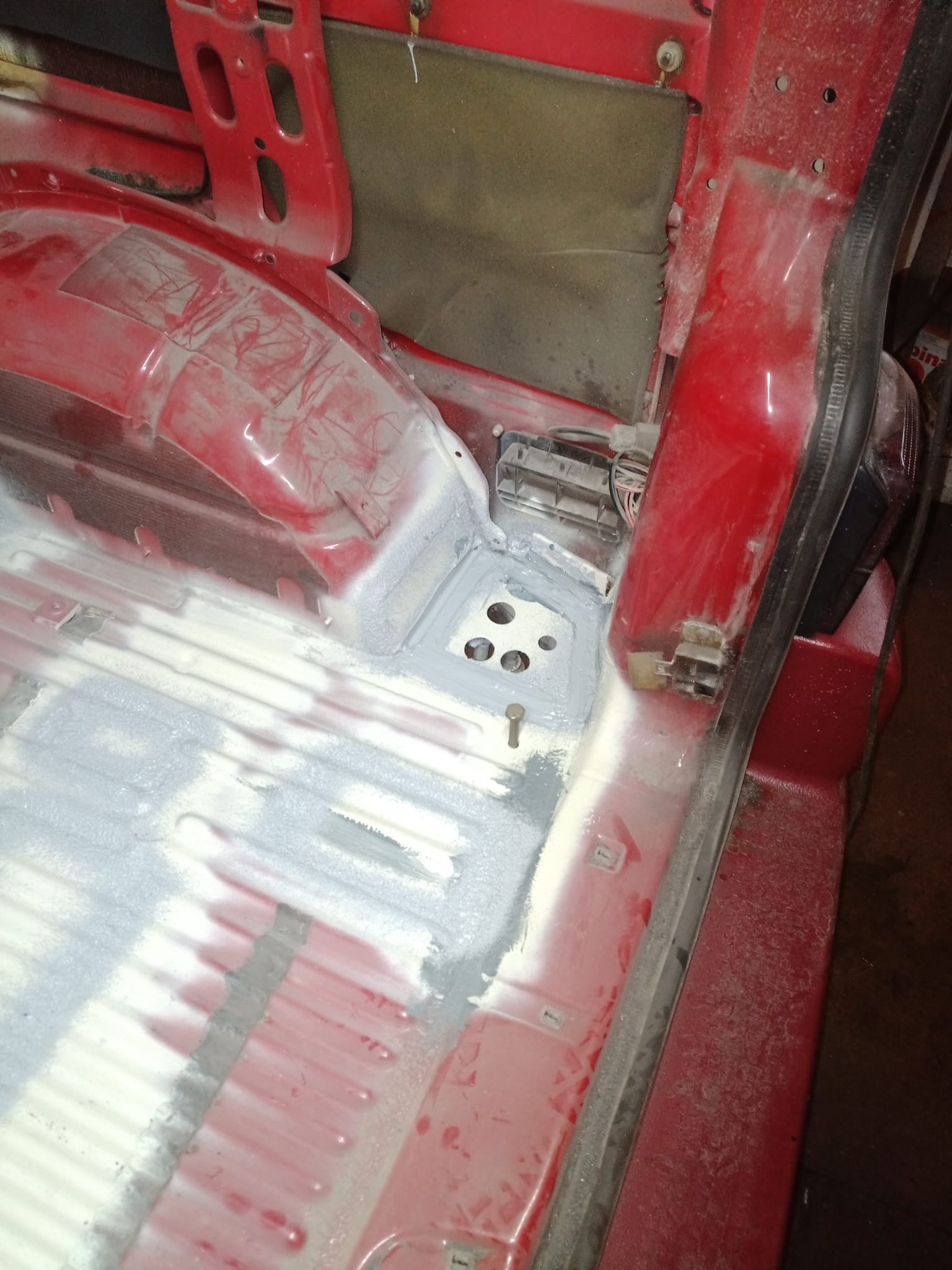 VW T4 Klimablech hinten rechts - Nachbau kein Originalteil VW T4 Klimablech hinten rechts - Nachbau kein Originalteil