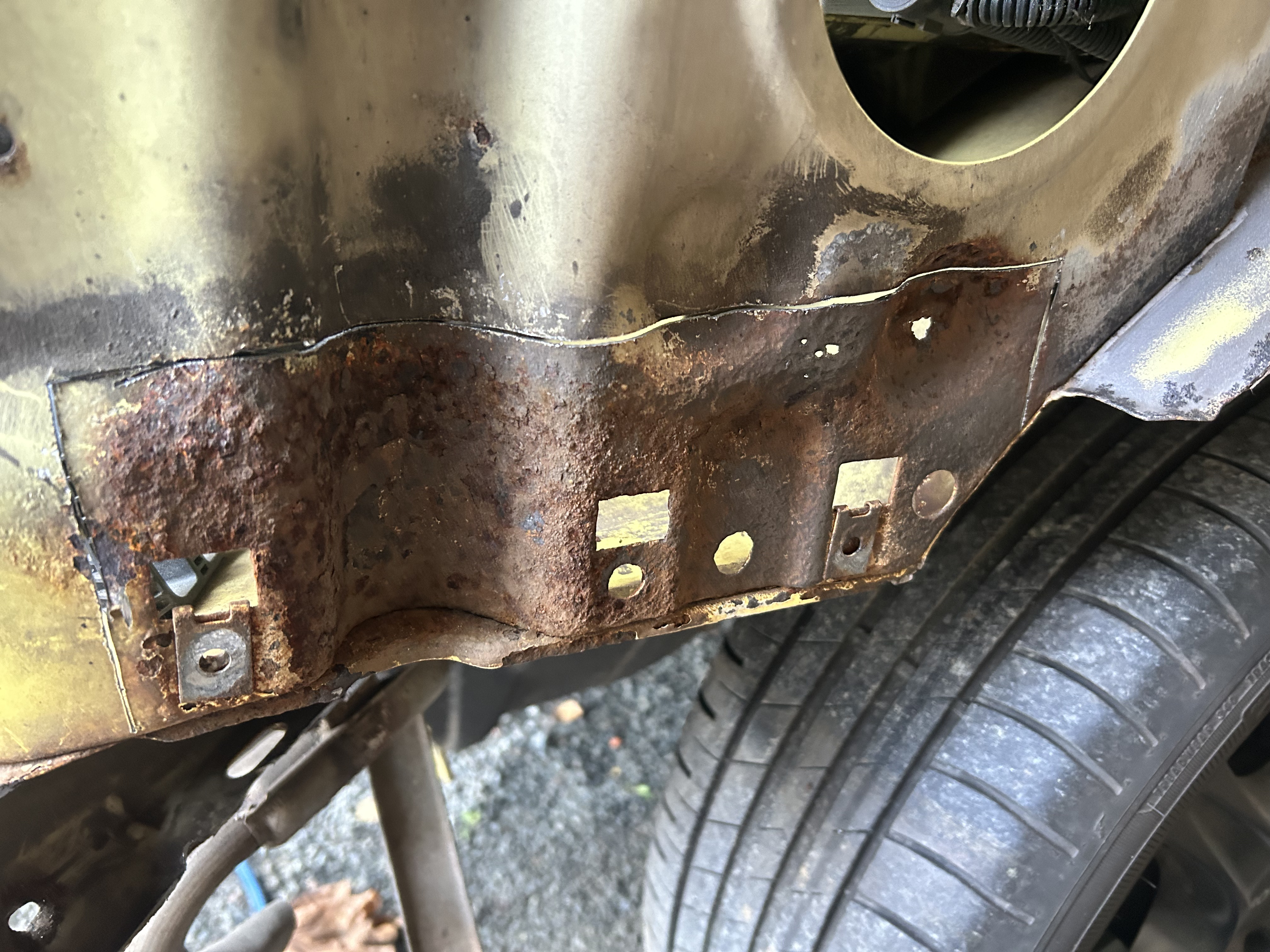 VW T4 Komposterblech Fahrerseite - Nachbau kein Originalteil